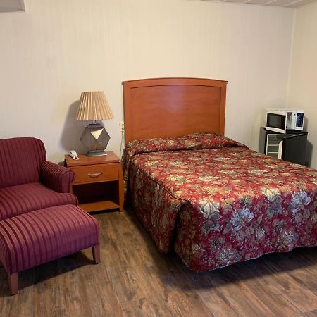 Baker'S Motel Norwich Eksteriør bilde